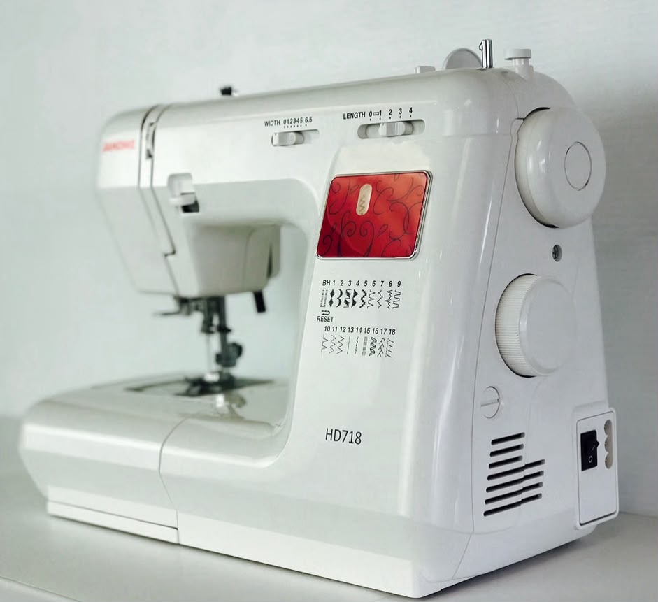 Janome HD 718 - immagine 3